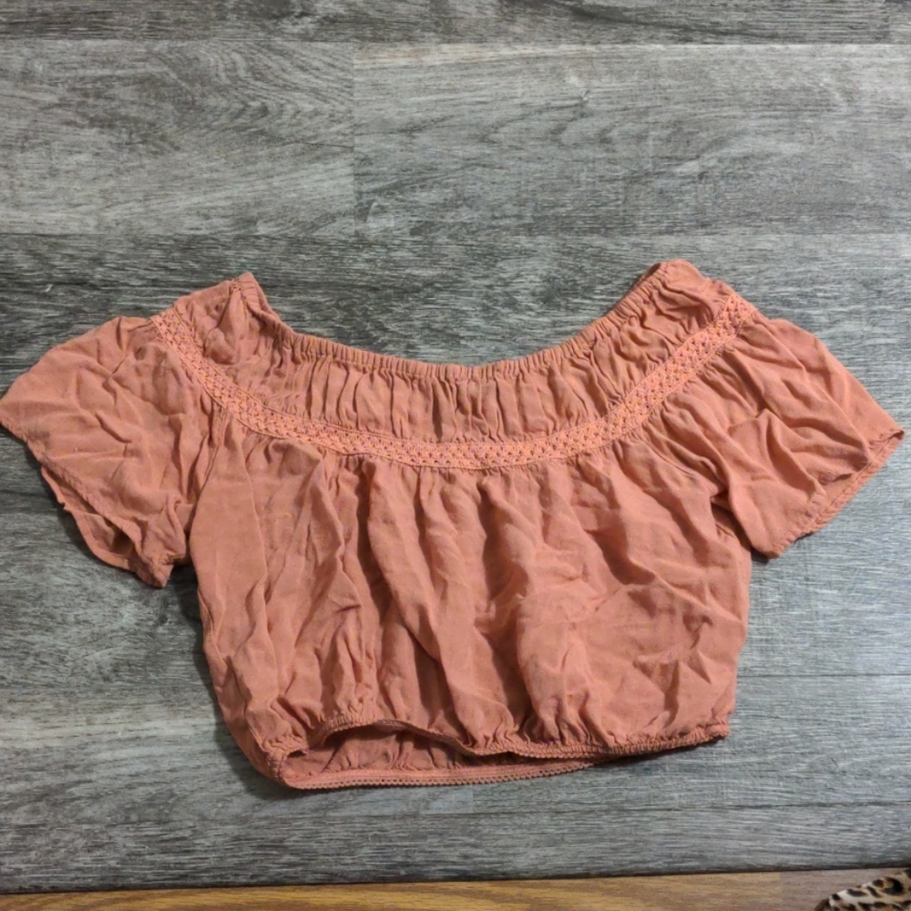 Like new pink crop top